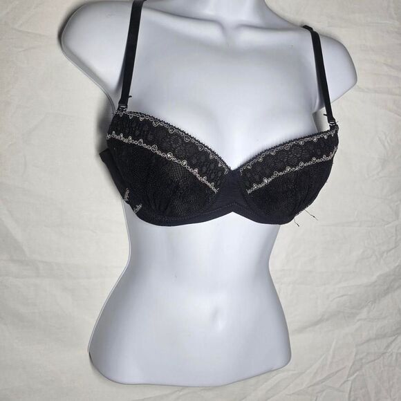 Vintage y2k black with white lace bra - Picture 1 of 3
